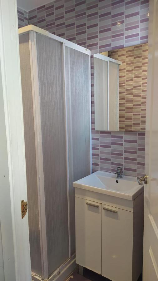 Apartamento En C. Maria Luisa 2 Dormitorios Madrid Dış mekan fotoğraf