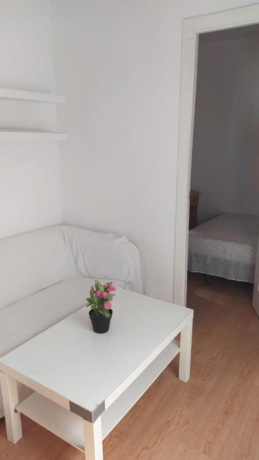 Apartamento En C. Maria Luisa 2 Dormitorios Madrid Dış mekan fotoğraf