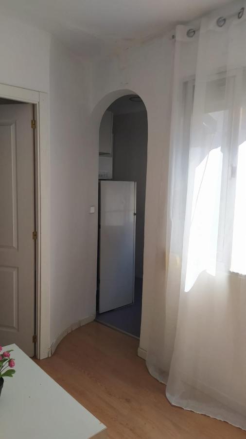Apartamento En C. Maria Luisa 2 Dormitorios Madrid Dış mekan fotoğraf